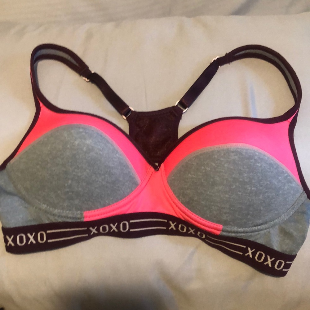 Sports bra